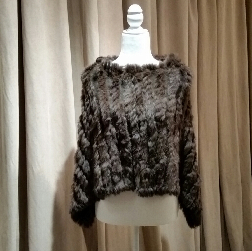Fur (Rex Rabbit) poncho - Picture 6 of 8